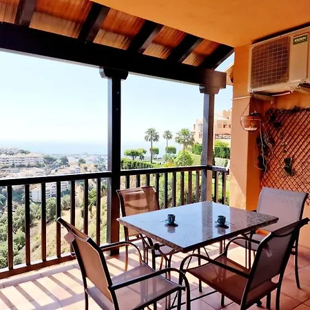Duplex Alcores Seaviews Apartment
